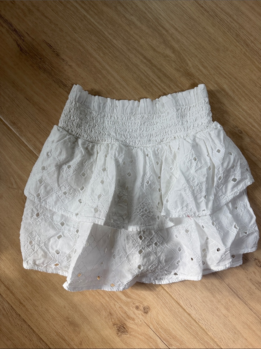 Abercrombie kids White Eyelet Tiered size 9/10 Mini Skirt